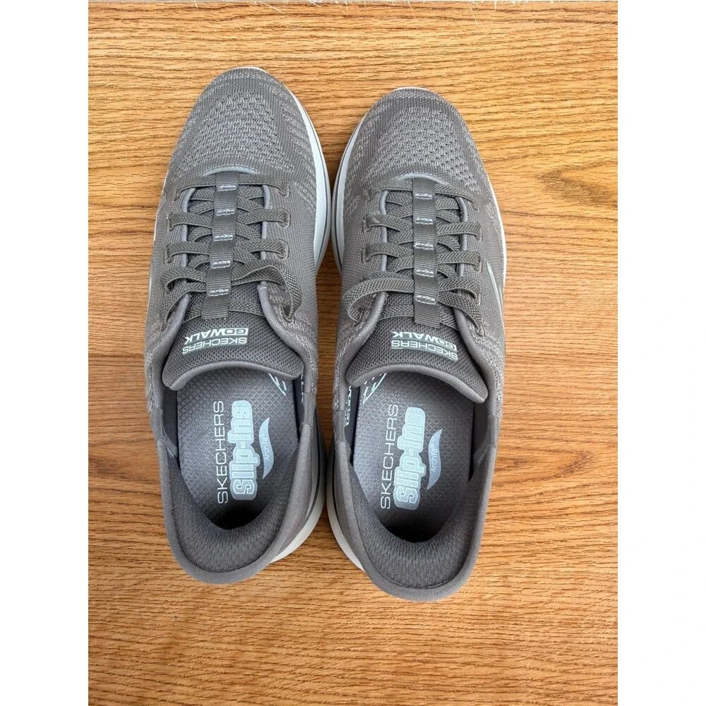 Skechers Men's Go Walk Arch Fit 2.0 Grand Select 2 Sneaker Taupe size 9 Men’s